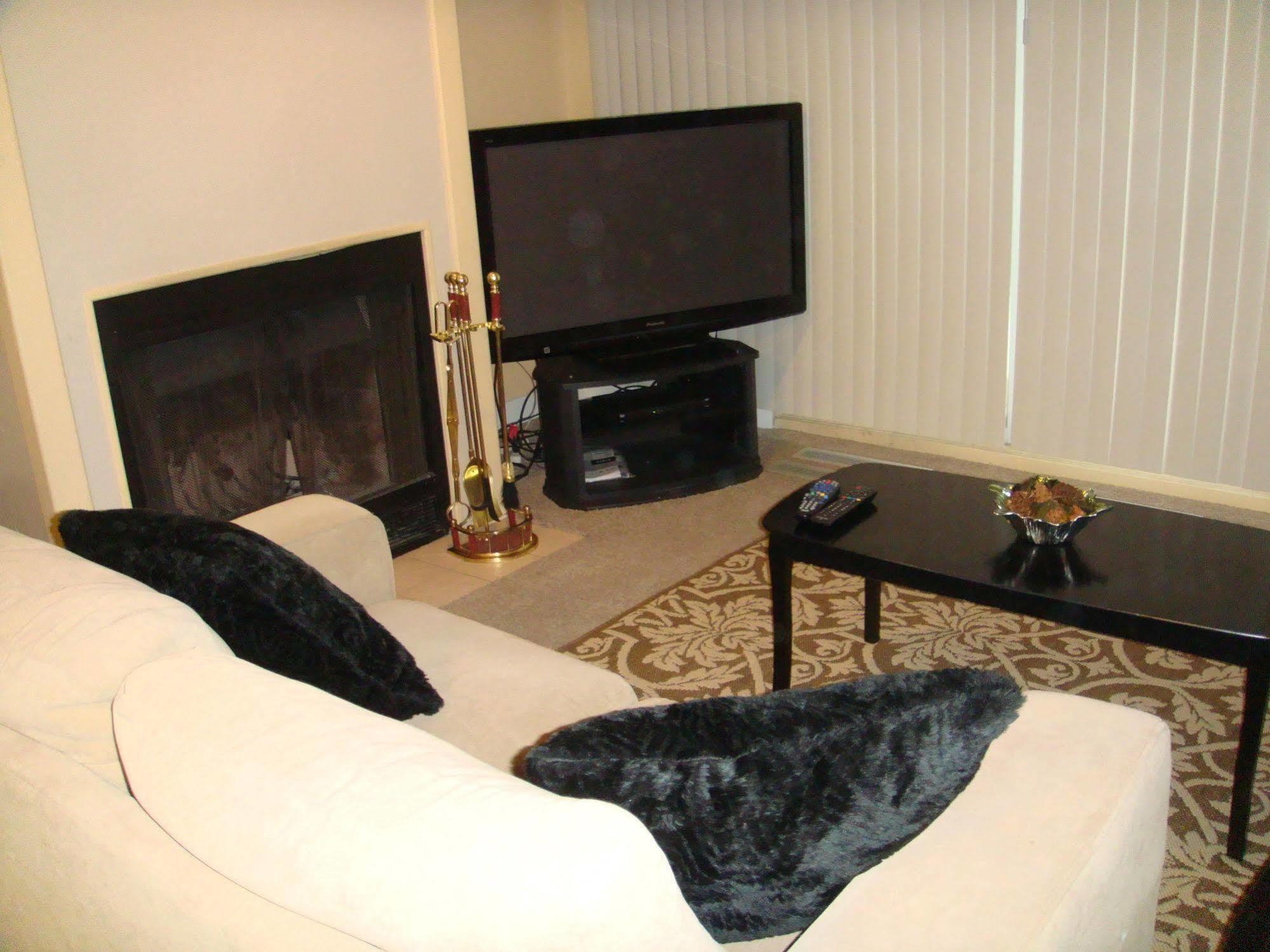 YYC Olympic Suites מראה חיצוני תמונה